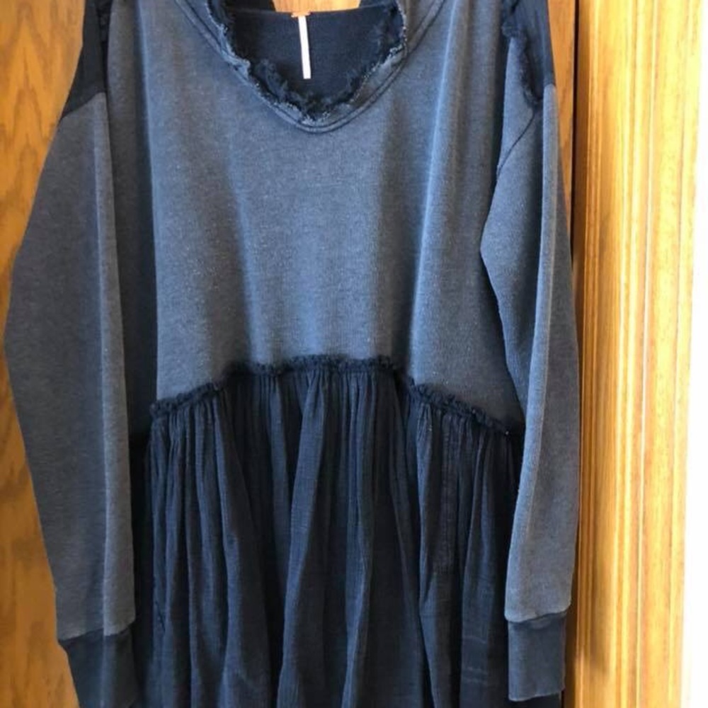 Free people pull over.